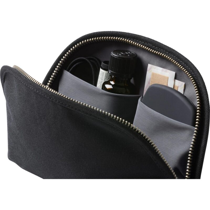 Bellroy Classic Pouch - 4
